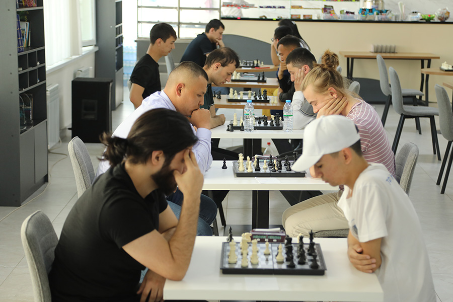 Подробнее о статье Реализация Меморандума о сотрудничестве филиалов: турнир по шахматам