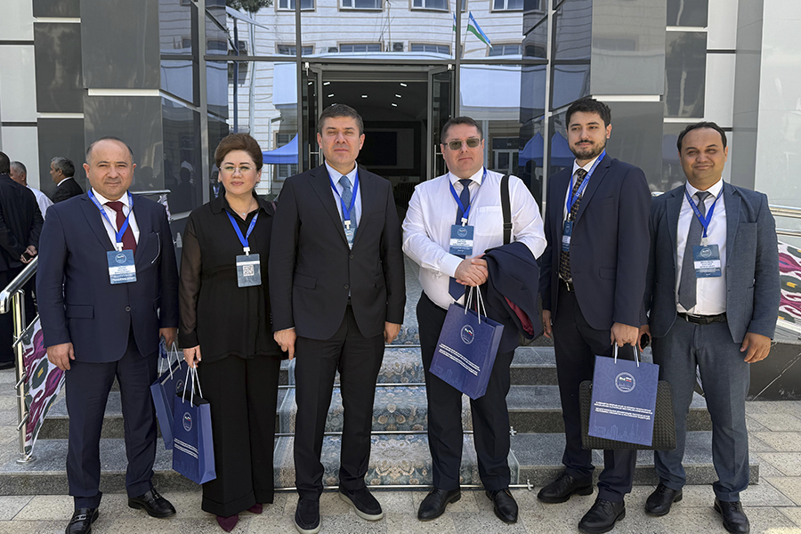 Подробнее о статье Началась межрегиональная конференция с участием ректоров высших учебных заведений России и Узбекистана