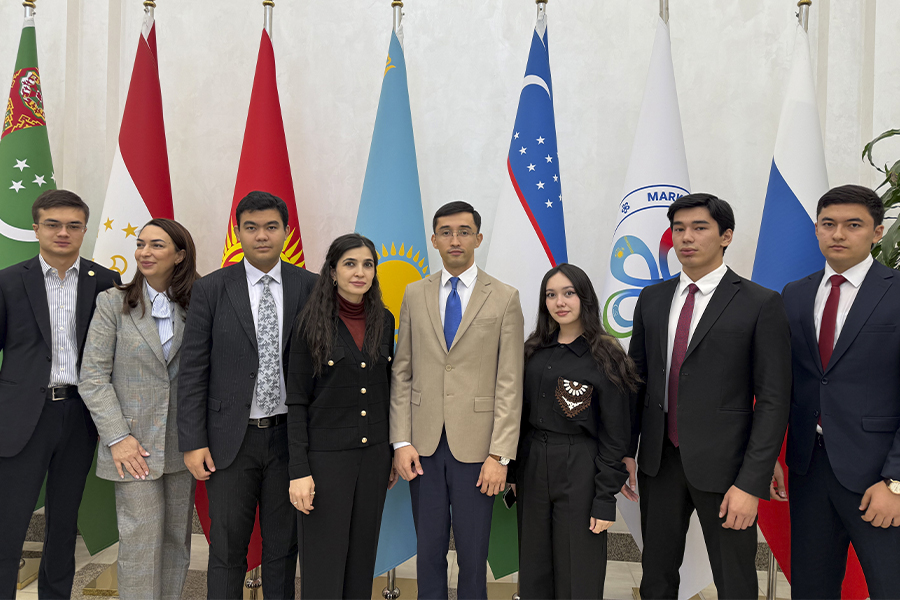 Подробнее о статье Представители филиала участвовали в работе Форума аналитических центров государств региона и России