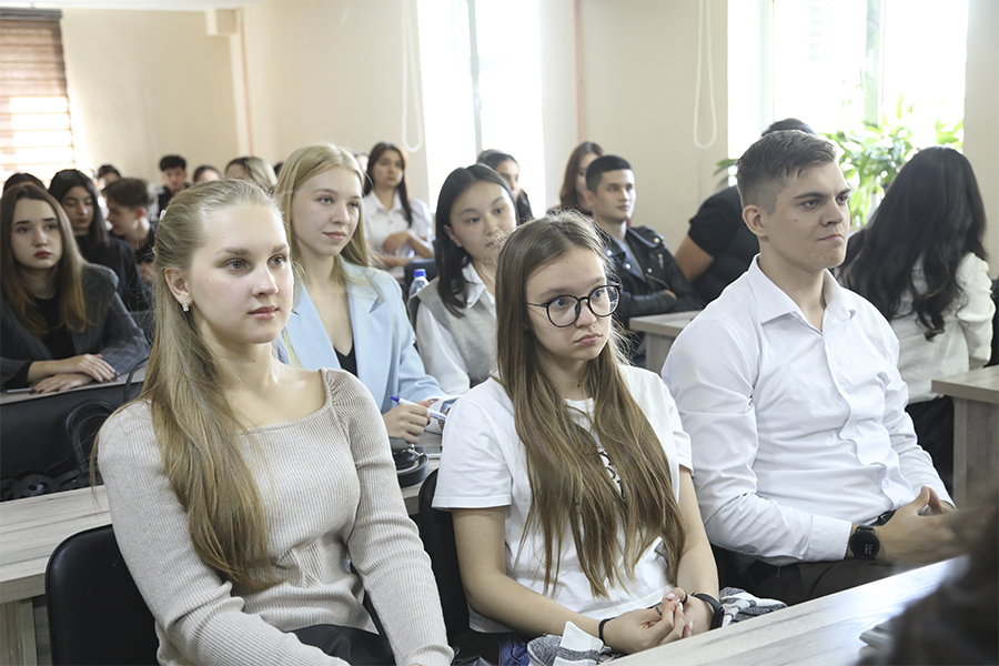 Подробнее о статье Собрание Союза молодежи Ташкентского филиала: обсуждены направления деятельности, цели и задачи на новый учебный год