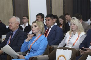 Подробнее о статье Панельные дискуссии в рамках Форума «Точки Роста: традиции и развитие на Великом шелковом пути»