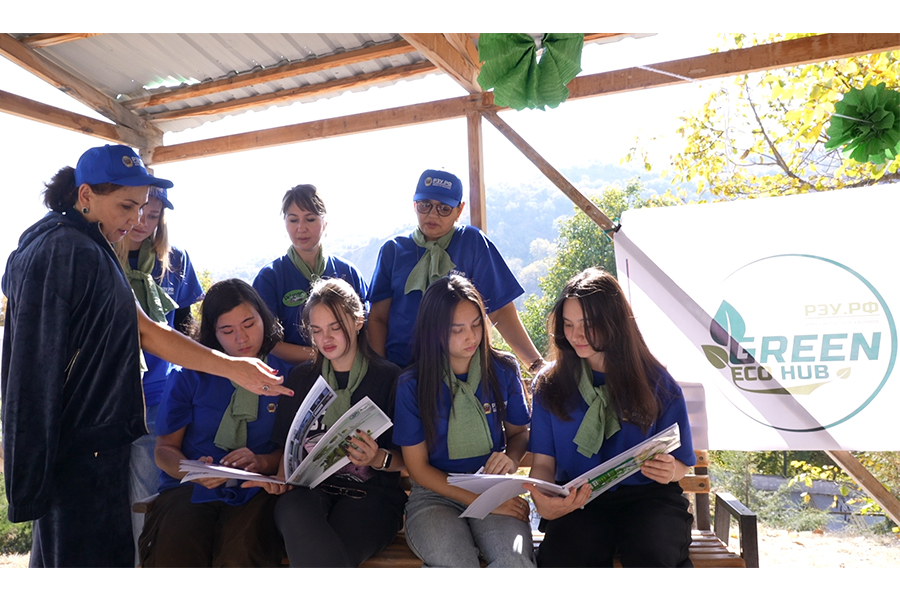 Подробнее о статье Экоэкспедиция «GreenEcoHub»: оценка влияния застройки туристической инфраструктуры на экосистему Бостанлыкского района