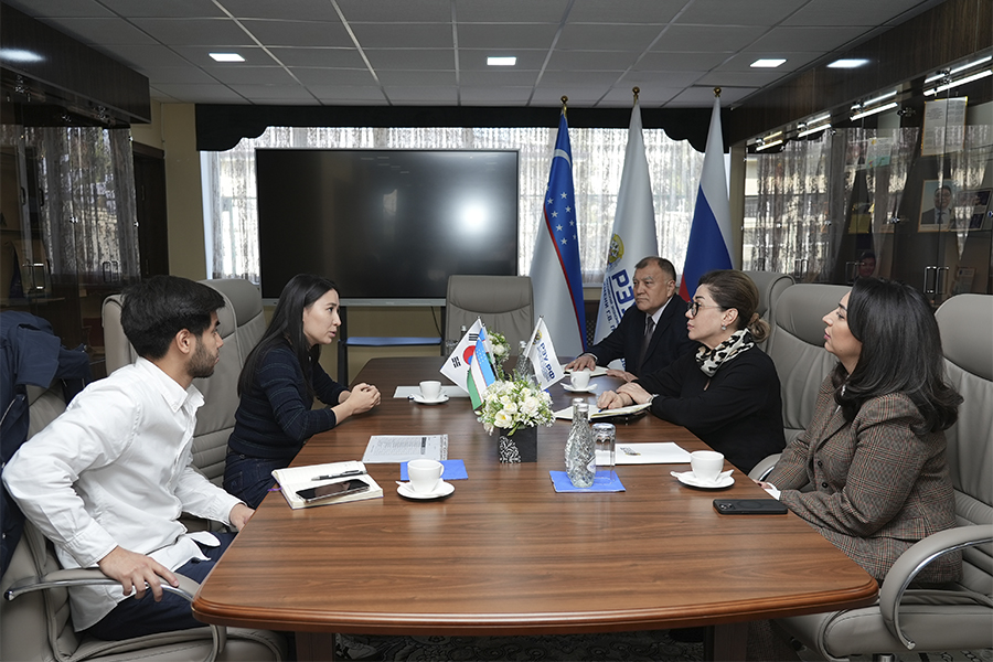 Подробнее о статье Рабочая встреча Ташкентского филиала РЭУ с представителями компании Huawei