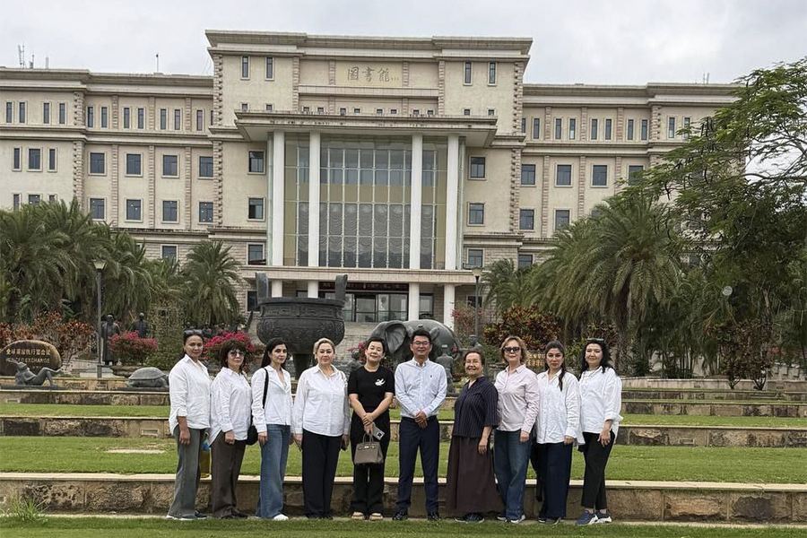 Подробнее о статье Представители Ташкентского филиала посетили Университет Санья (Китай)