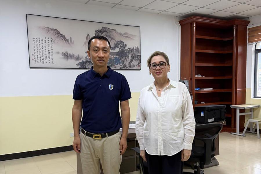 Подробнее о статье Делегация Ташкентского филиала провела встречу с руководством Университета Санья (Китай)