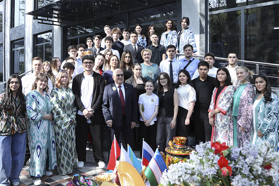 Подробнее о статье «Навруз и сумаляк — вкус весны и традиций в Плехановском университете»