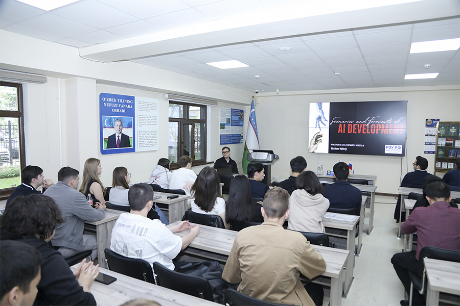 Подробнее о статье ПИШ ИИ: мастер-класс эксперта НИИ Развития цифровых технологий и искусственного интеллекта